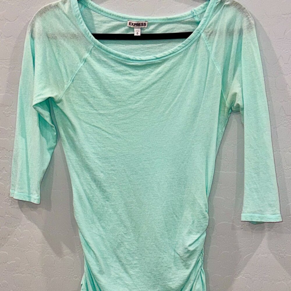 Express 3/4 sleve with a boat neck